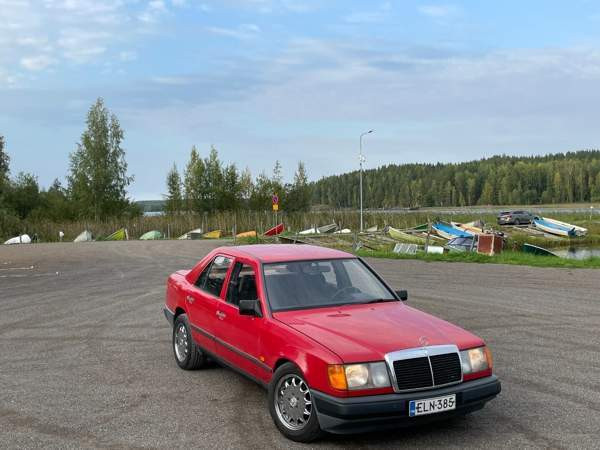 Mercedes-Benz E Apatity - valokuva 2