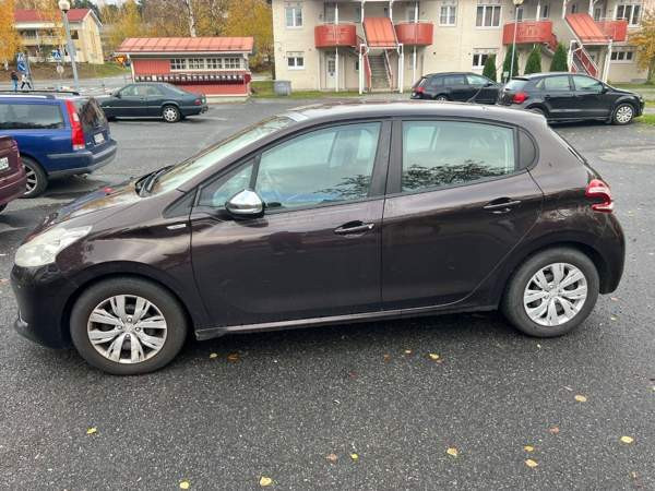 Peugeot 208 Turtkul - photo 6