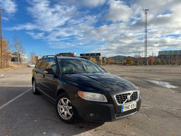 Volvo V70 Helsinki - valokuva 1