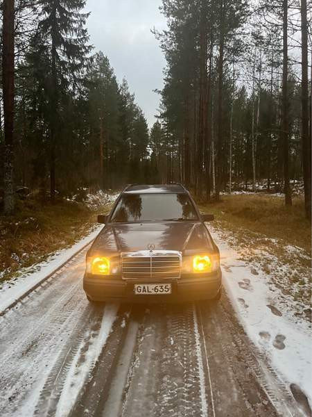 Mercedes-Benz 230 Karstula – foto 1