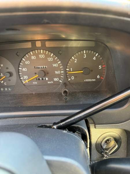 Toyota Hiace Turtkul - valokuva 6