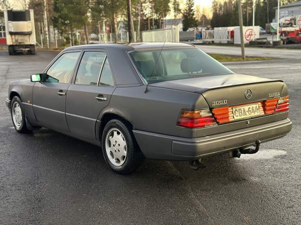 Mercedes-Benz 300 Kokkola - valokuva 6