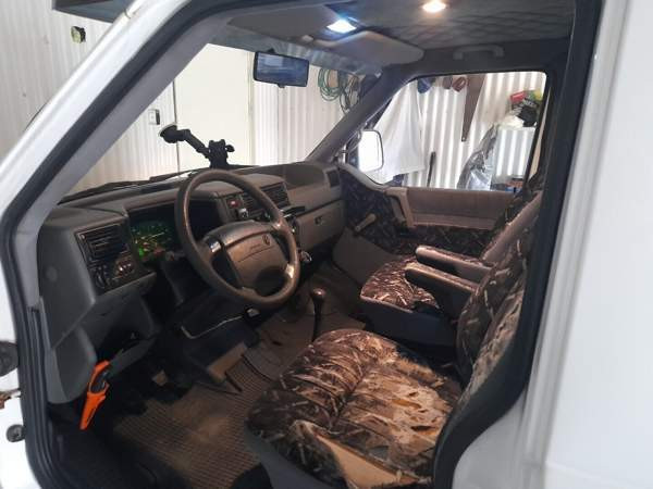 Volkswagen Transporter Ювяскюля - изображение 8