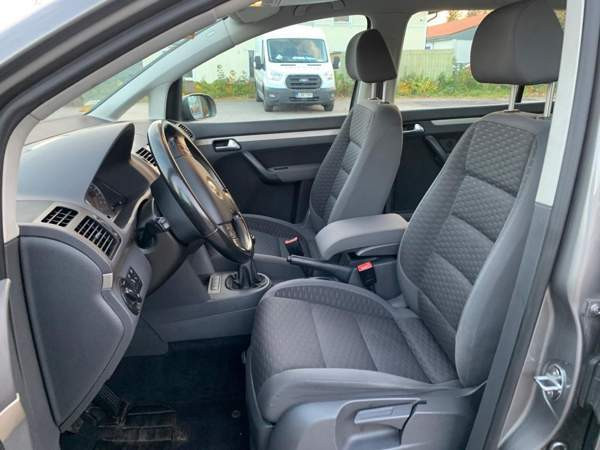 Volkswagen Touran Turtkul - valokuva 8