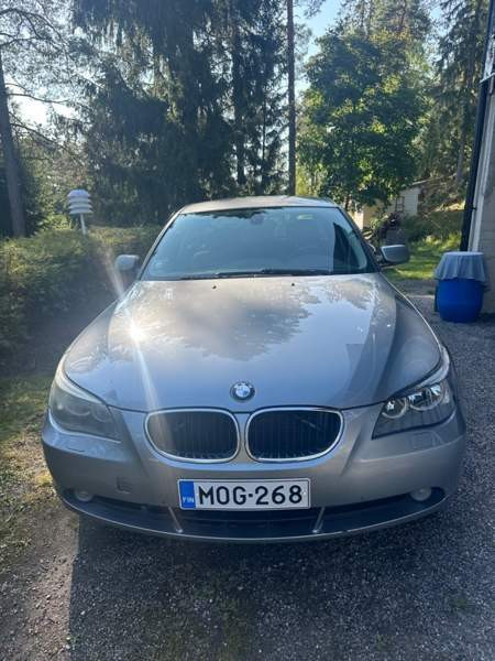 BMW 523 Turtkul - valokuva 2