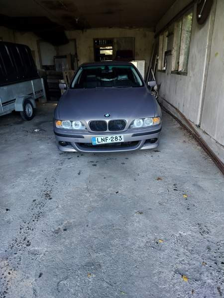 BMW 525 Yloejaervi - изображение 1