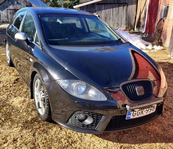 Seat Leon Peräseinäjoki - valokuva 1