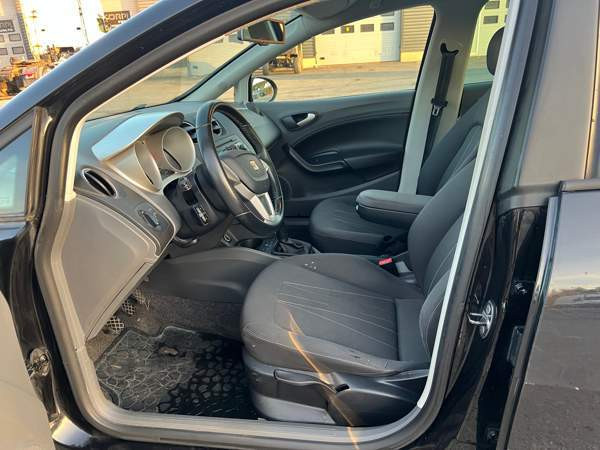 Seat Ibiza Nokia - valokuva 6