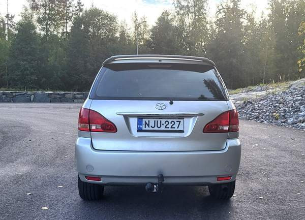 Toyota Avensis Verso Helsinki – foto 4