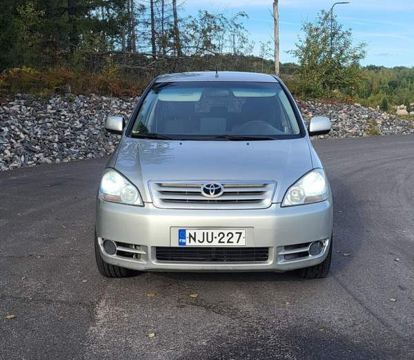Toyota Avensis Verso Helsinki – foto 2