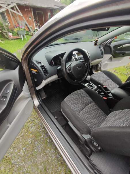 Kia Ceed Ugleural'skiy - valokuva 6