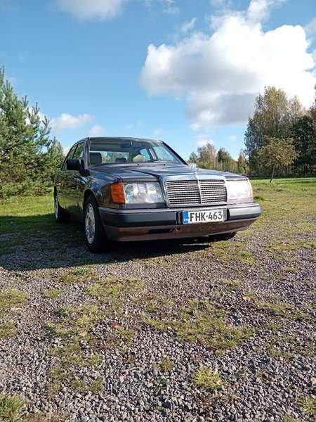 Mercedes-Benz 260 Valkeala - изображение 3