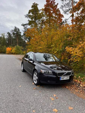 Volvo S40 Глебычево - изображение 1