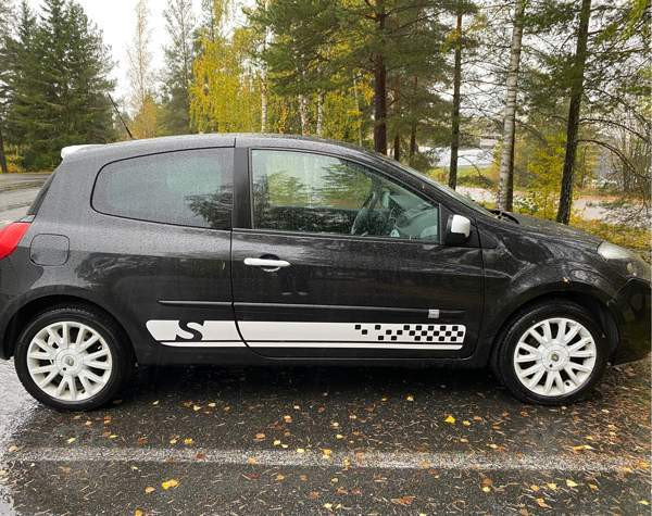 Renault Clio Tampere - valokuva 1