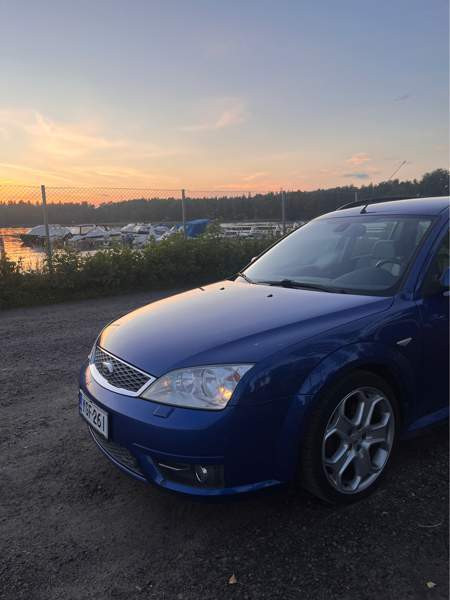 Ford Mondeo Ugleural'skiy - valokuva 1