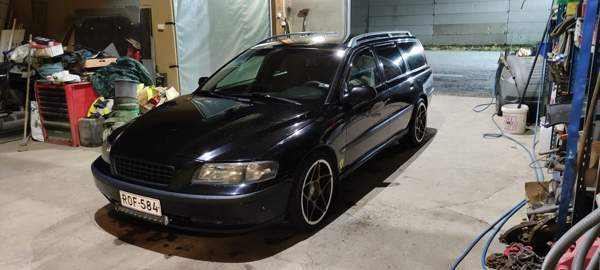 Volvo V70 Kaarina - valokuva 4