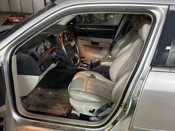 Chrysler 300C Kitee - valokuva 4