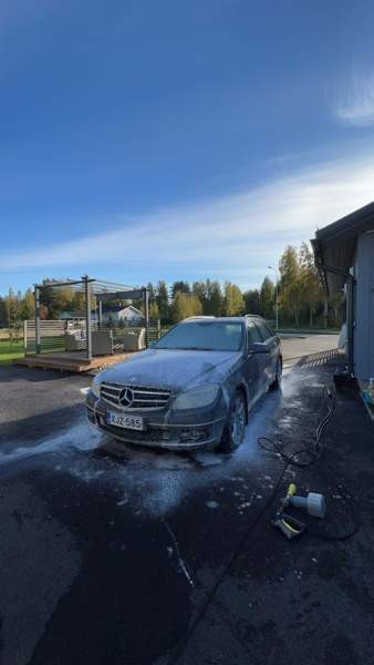 Mercedes-Benz C Каяни - изображение 5