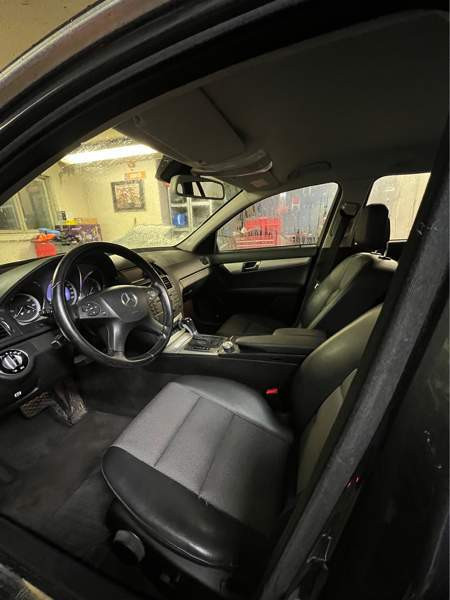 Mercedes-Benz C Каяни - изображение 6