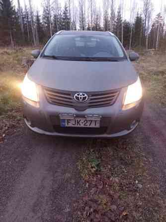 Toyota Avensis Pöytyä