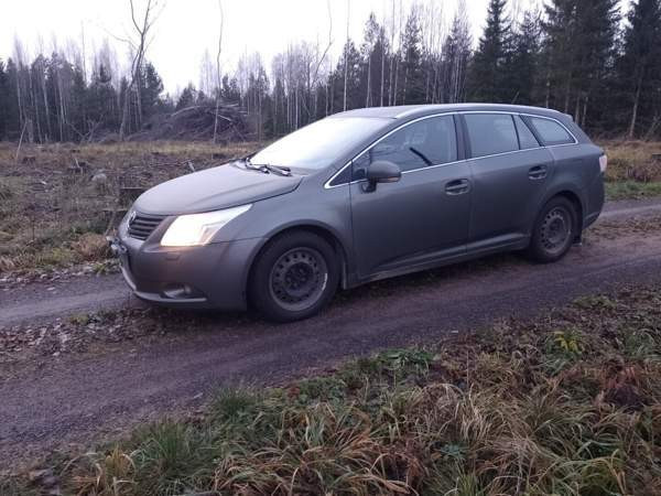 Toyota Avensis Pöytyä - valokuva 3