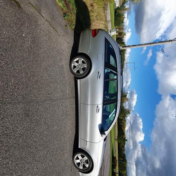 Mercedes-Benz E Sarov - valokuva 2