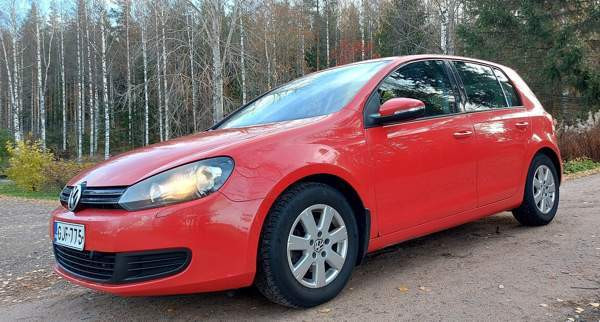 Volkswagen Golf Glebychevo - valokuva 1