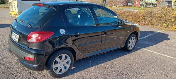 Peugeot 206+ Turtkul – foto 5