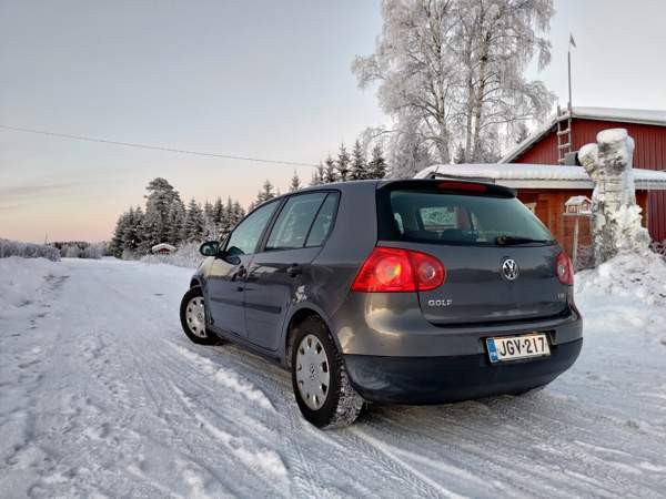 Volkswagen Golf Veteli - изображение 4