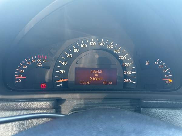 Mercedes-Benz C Vantaa - valokuva 5