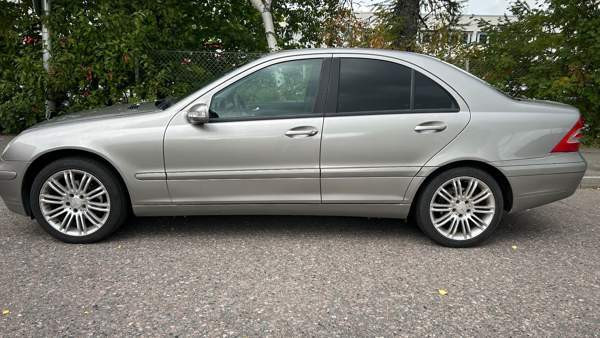 Mercedes-Benz C Vantaa - valokuva 3