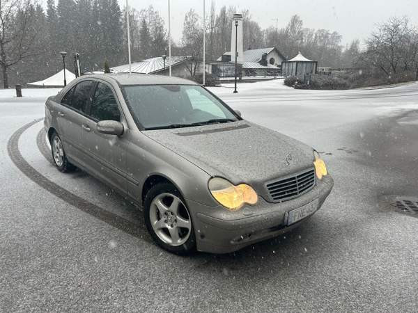 Mercedes-Benz C Vantaa - valokuva 1