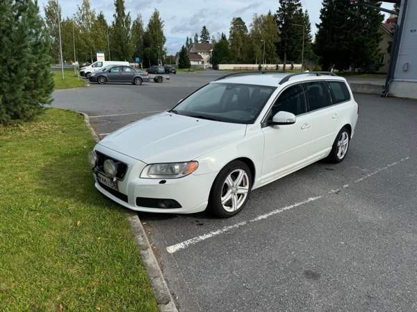 Volvo V70 Oulu - valokuva 2