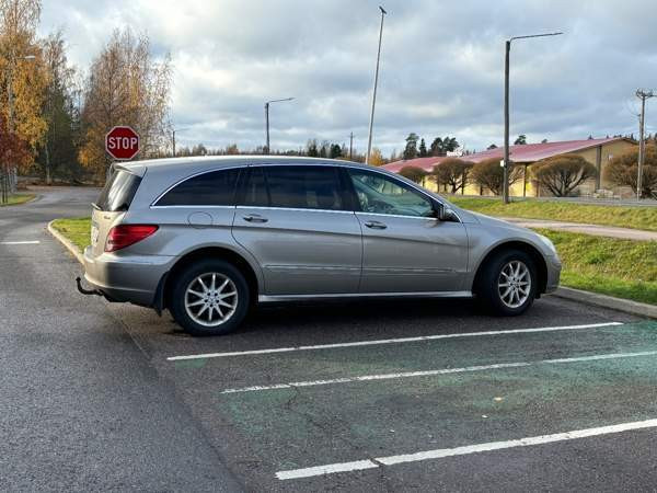 Mercedes-Benz R Maentsaelae – foto 2