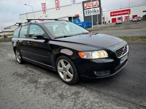 Volvo V50 Янаккала - изображение 1