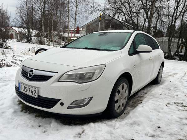 Opel Astra Рованиеми - изображение 1