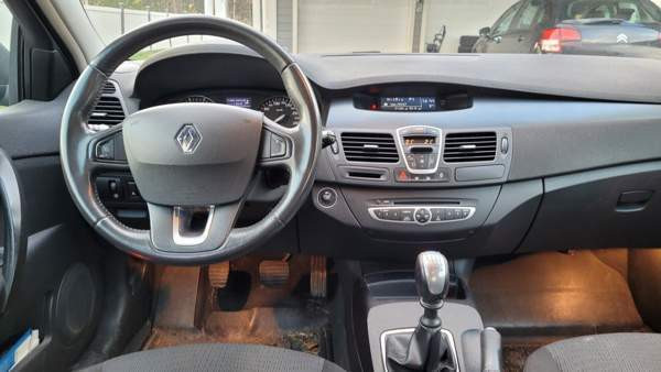 Renault Laguna Vaasa - valokuva 2