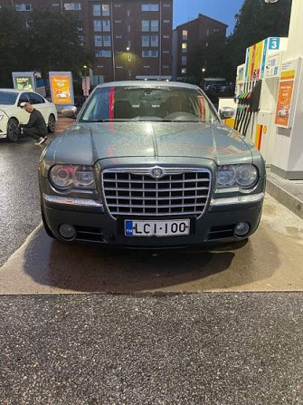 Chrysler 300C Эспоо - изображение 3