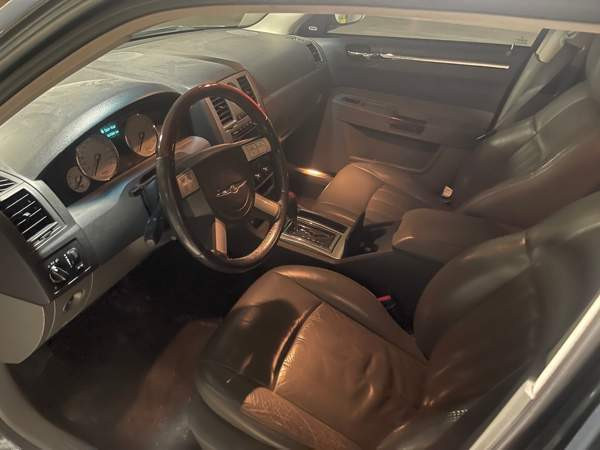Chrysler 300C Эспоо - изображение 6