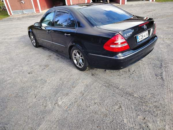 Mercedes-Benz E Kauhava - valokuva 2