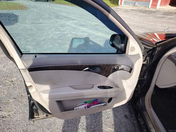 Mercedes-Benz E Kauhava - valokuva 8