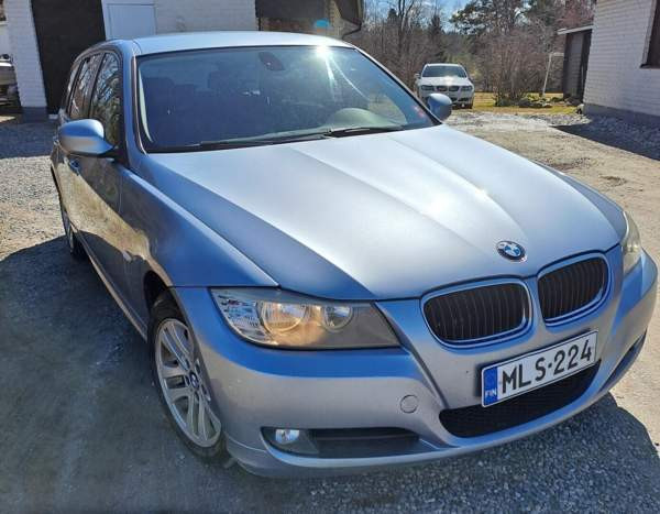 BMW 318 Alajärvi - valokuva 2