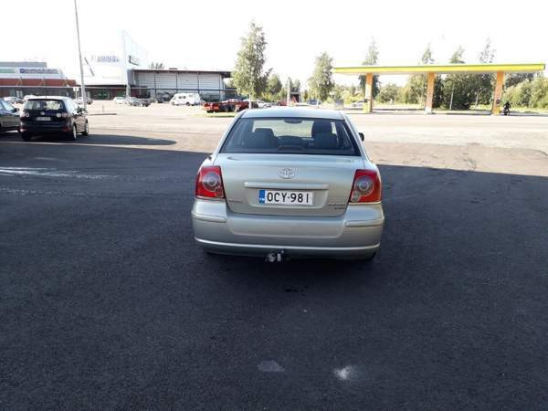 Toyota Avensis Kemin – foto 8