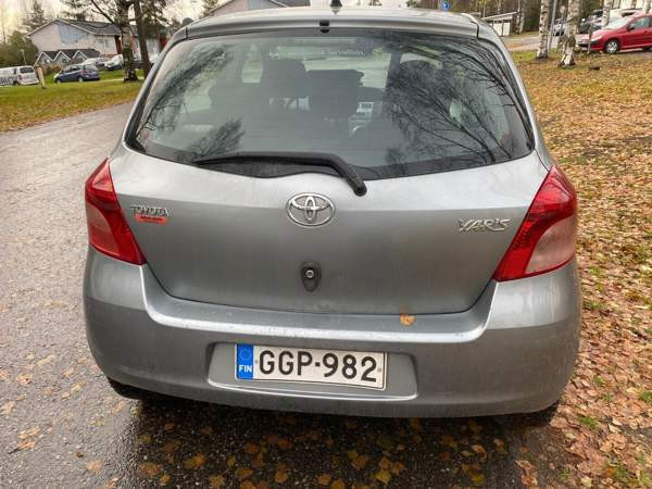 Toyota Yaris Rovaniemi - valokuva 4