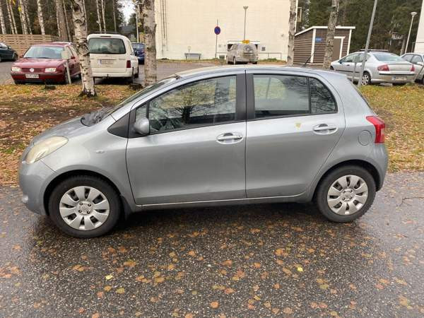 Toyota Yaris Rovaniemi - valokuva 5