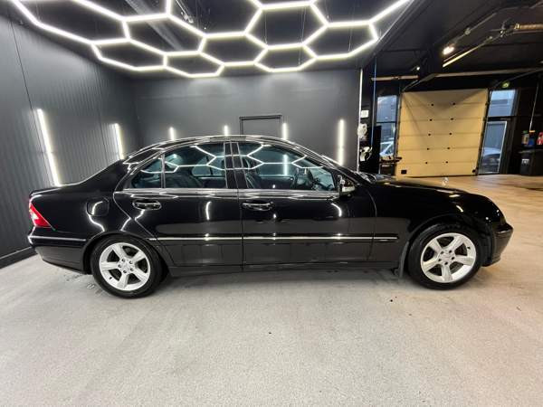 Mercedes-Benz C Эспоо - изображение 5