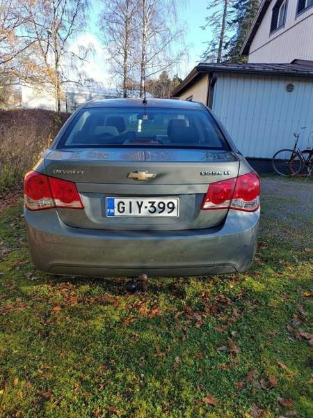 Chevrolet Cruze Raasepori - valokuva 3