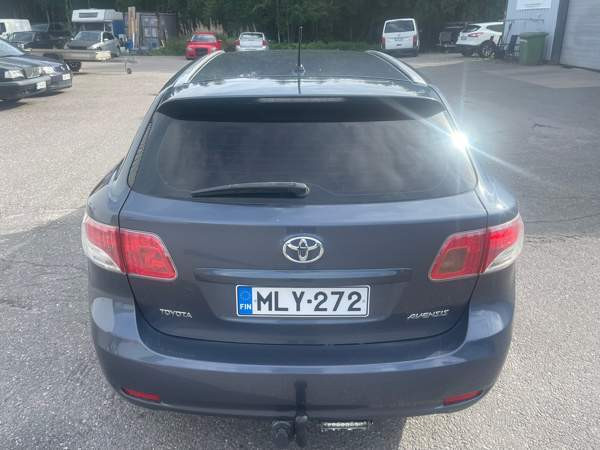 Toyota Avensis Espoo - photo 4