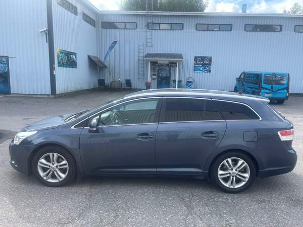 Toyota Avensis Espoo - photo 2