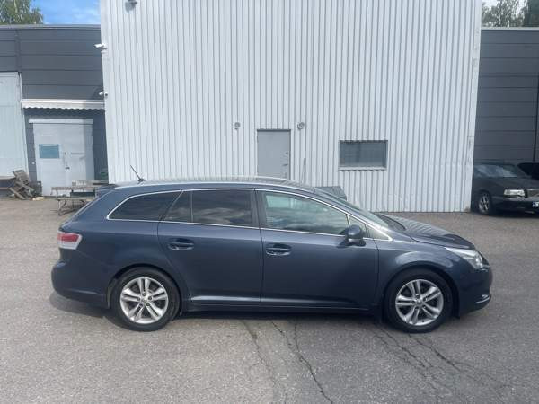 Toyota Avensis Espoo - photo 6